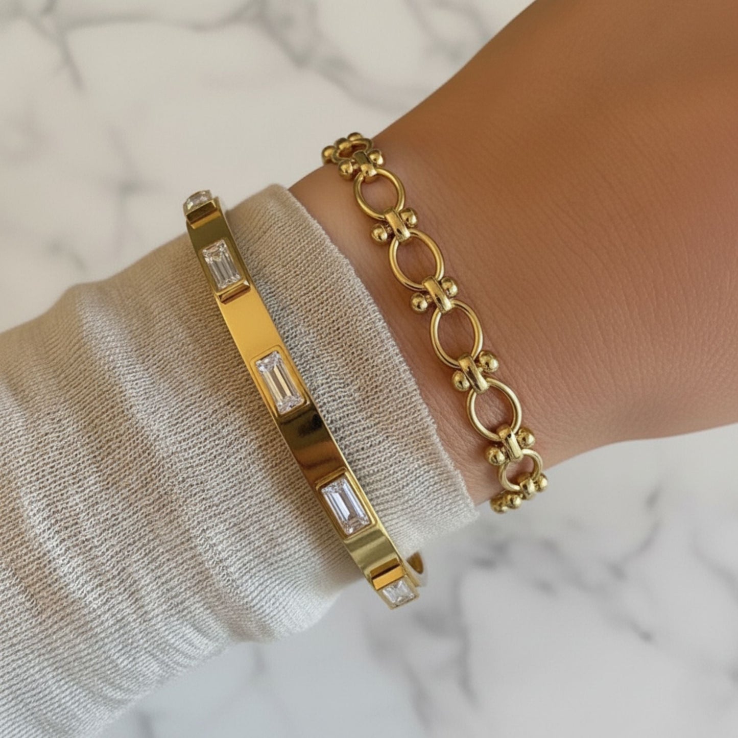 GOLDEN GLOW BANGLE
