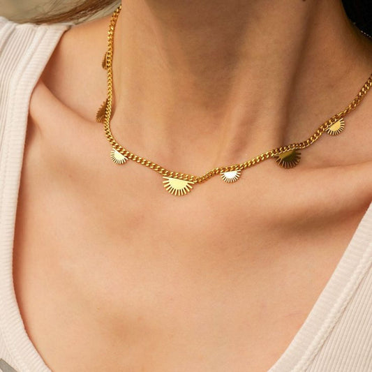 LUCENTEZZA Gold Necklace - 18K Gold Plated Waterproof Pendant