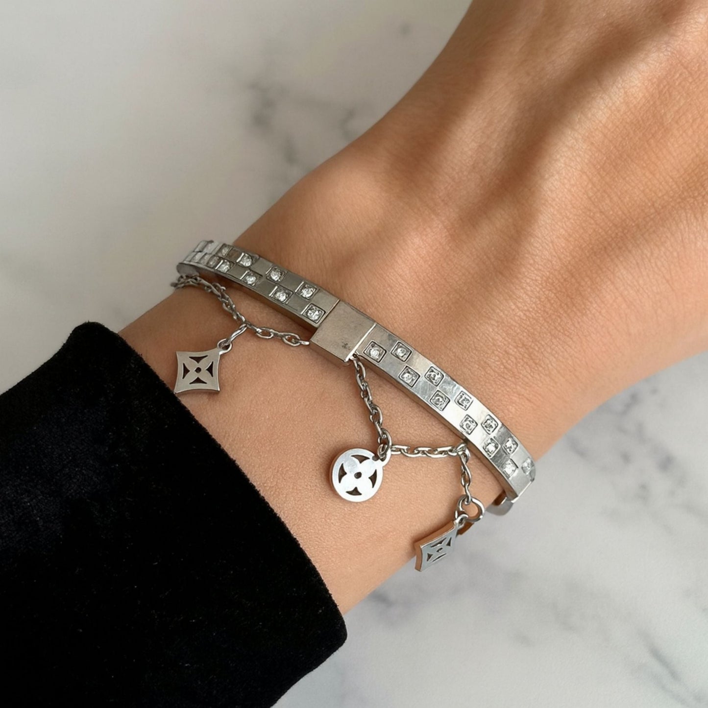 ALEX Gold Bracelet - Waterproof 18k Gold Plated Stainless Steel Bangle