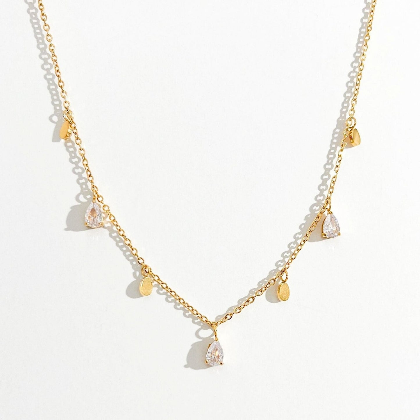 VITA ELEGANT NECKLACE