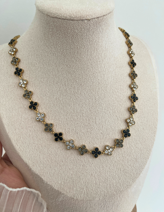 THE ARIA NECKLACE